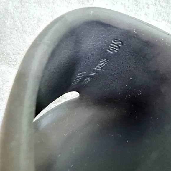 Kids Size 4 Youth Yeezy Onyx Black Slide Sandals - Picture 10 of 10